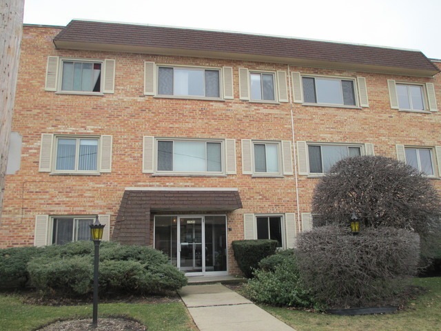 1525 E Thacker St unit 2D, Des Plaines, IL 60016 - photo 1