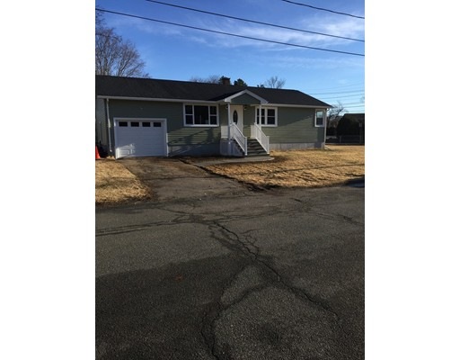 5 Donlee St, Holyoke, MA 01040 - photo 1