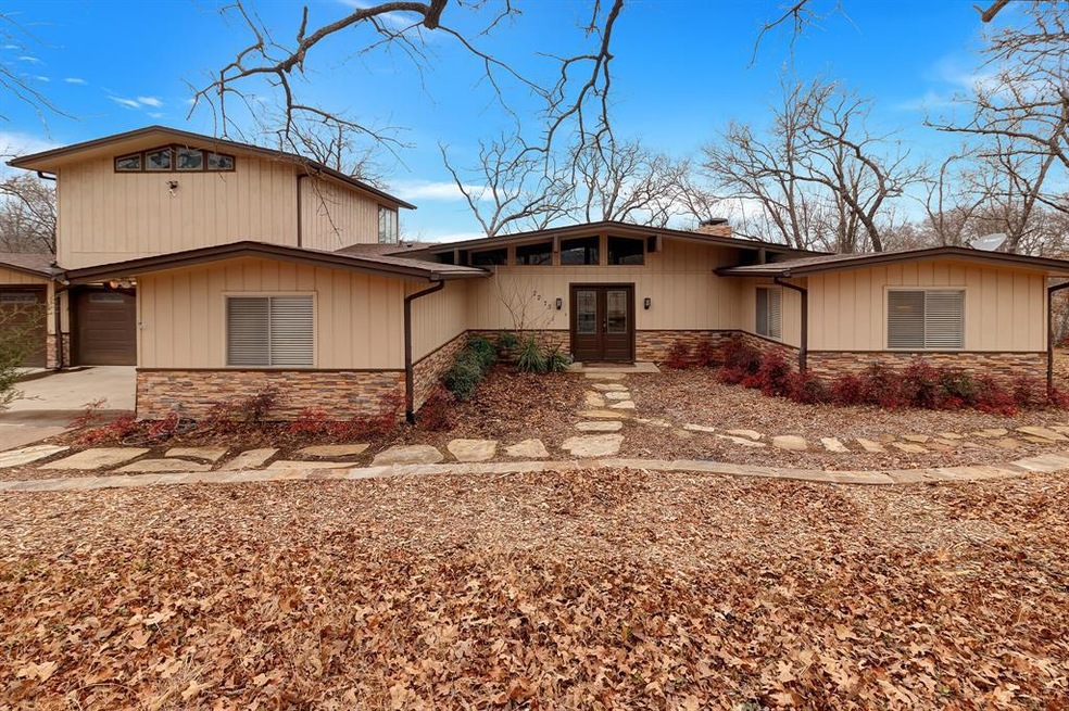 2273 Tanglewood Blvd, Pottsboro, TX 75076 - photo 1