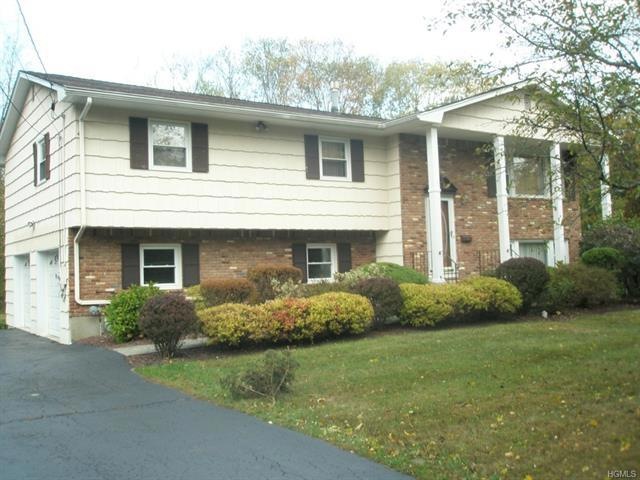 4 E Mayer Dr, Suffern, NY 10901 - photo 1