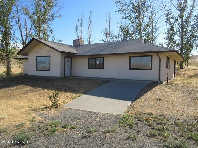 240 Sunview Ln, Moxee, WA 98936 - photo 1