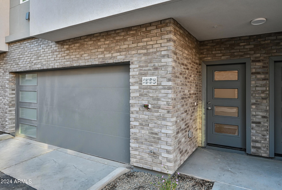 1-1-1027W5S-TFA-3BL-07 08 -ocupix