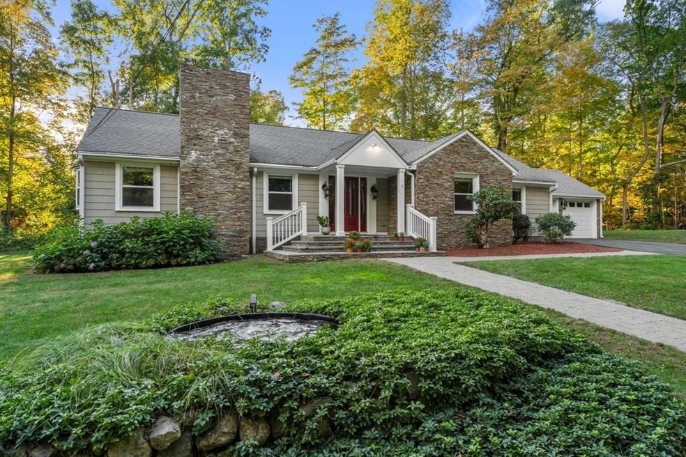 3 Shaylor Ln, Weston, MA 02493 - photo 1