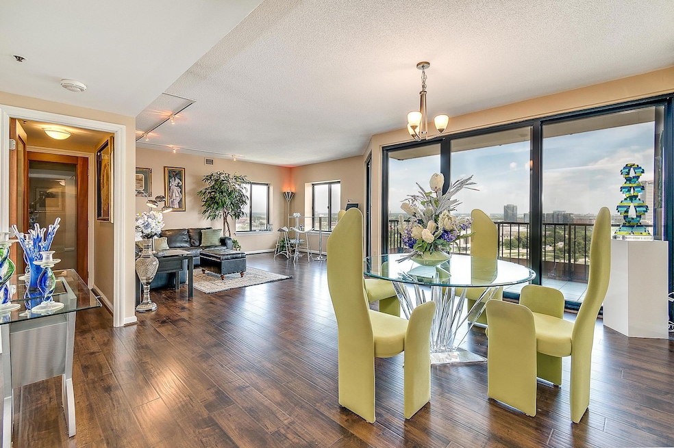 155 W Main St #1506
