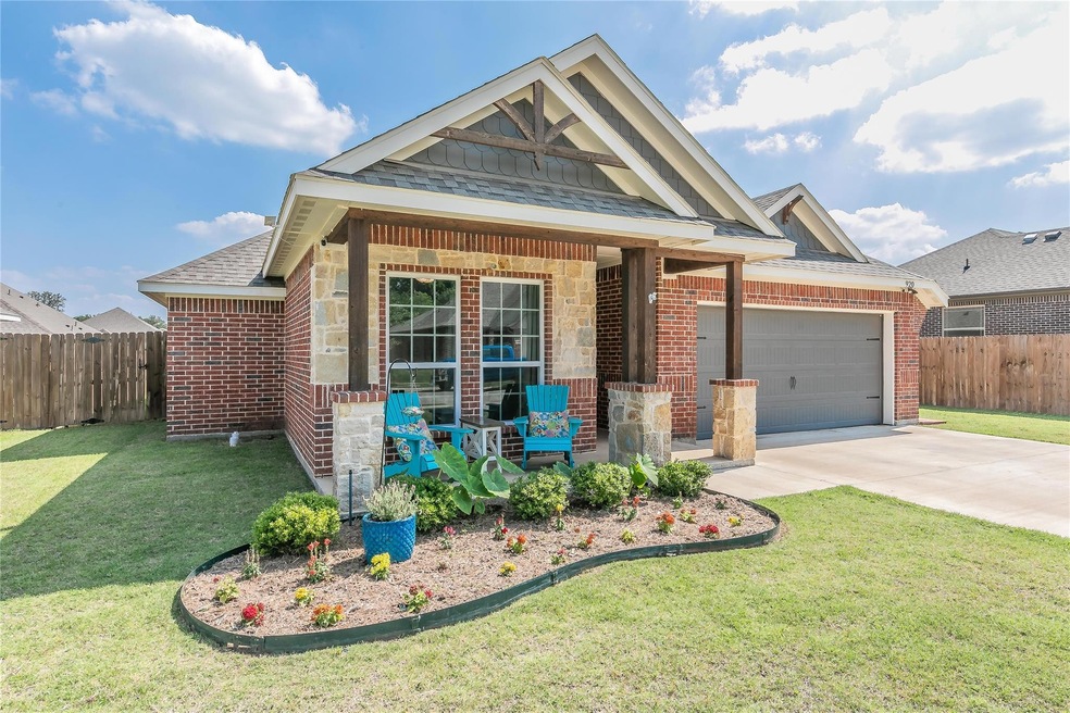 920 Sam St, Springtown, TX 76082 - photo 1