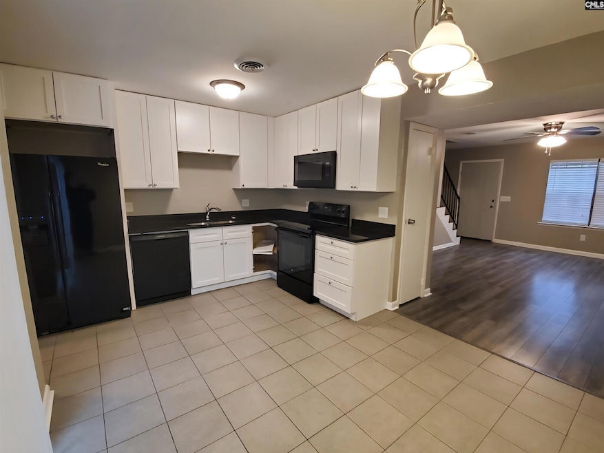 524 Wessinger St, West Columbia, SC 29169 - photo 1