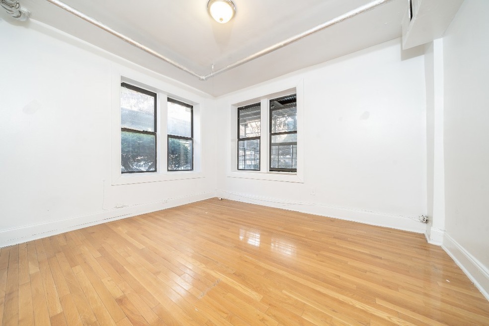 38-48 Sickles St unit 6, New York, NY 10040 - photo 1