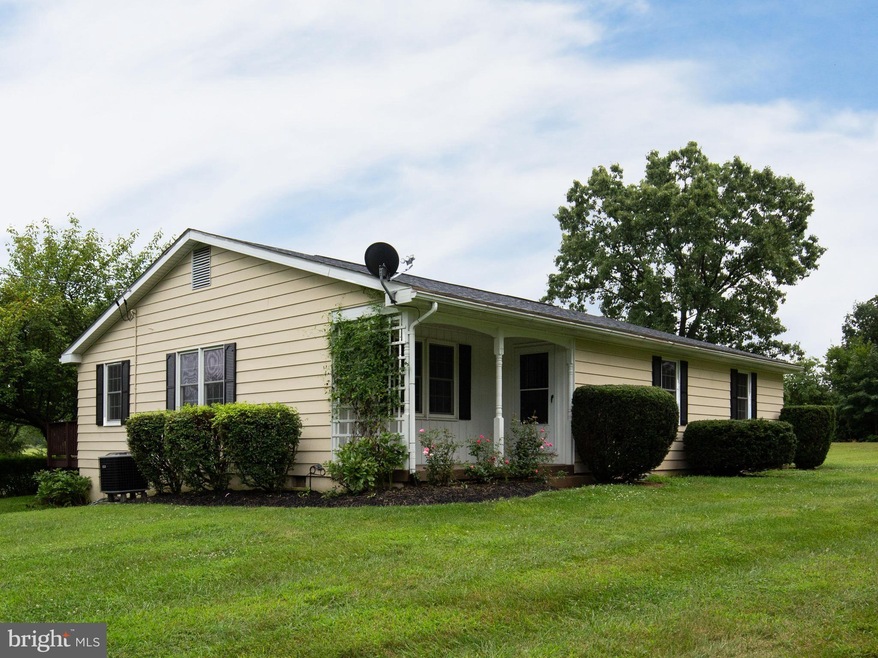 1025 W Parkins Mill Rd, Winchester, VA 22602 - photo 1