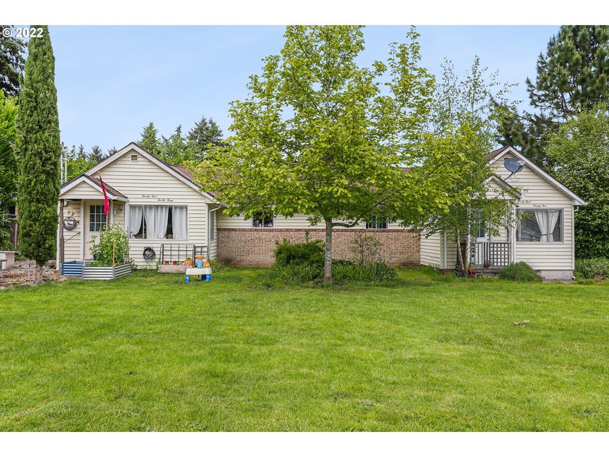 2423 12th Ave, Forest Grove, OR 97116 - photo 1