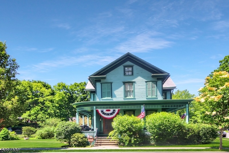 45 Water St, Belvidere, NJ 07823 - photo 1