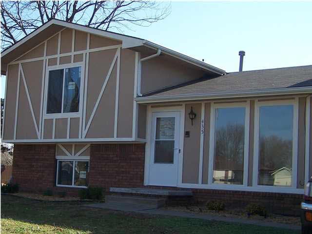 FRONT VIEW OF THE HOME