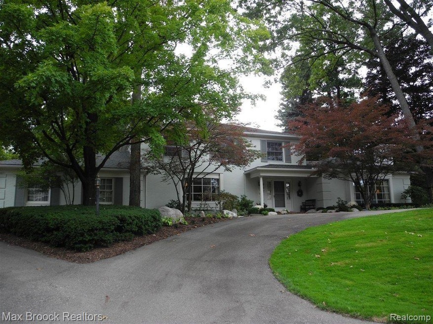 Hilltop Bloomfield Colonial