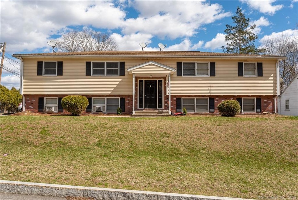 191 Oneco Ave unit 4, New London, CT 06320 - photo 1