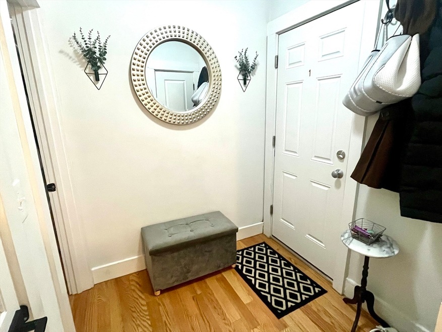 13 Margaret St unit 1, Boston, MA 02113 - photo 1