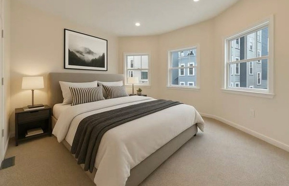 39 Middle St unit 1, Boston, MA 02127 - photo 1