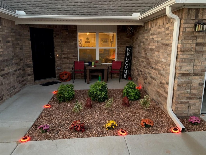 1360 Brigade Blvd, Prairie Grove, AR 72753 - photo 1