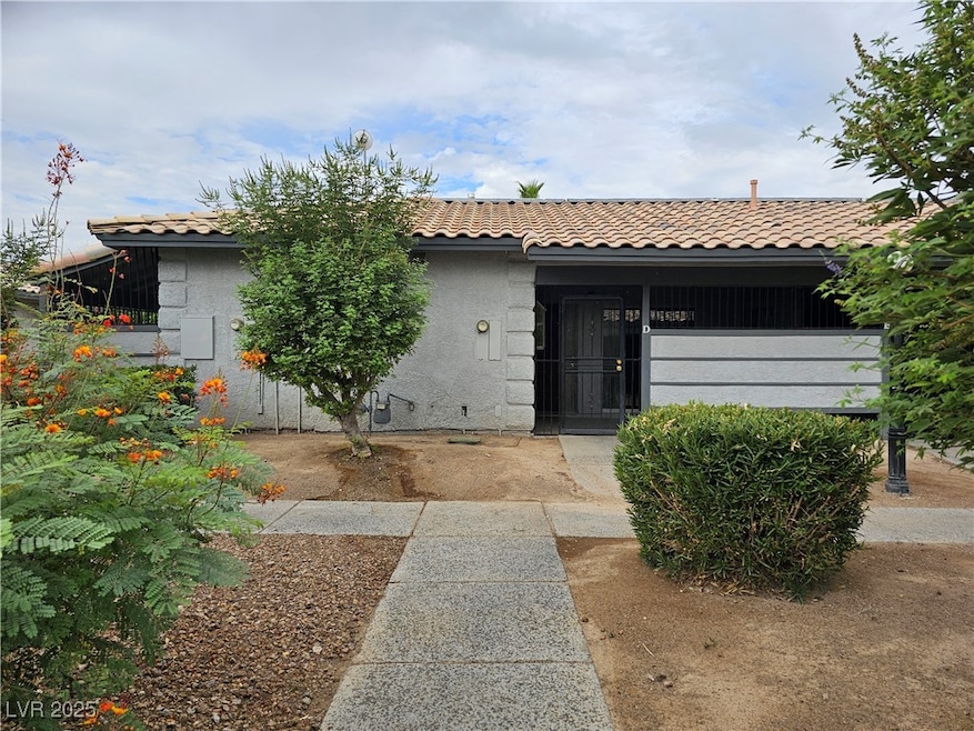 211 N Lamb Blvd unit D, Las Vegas, NV 89110 - photo 1