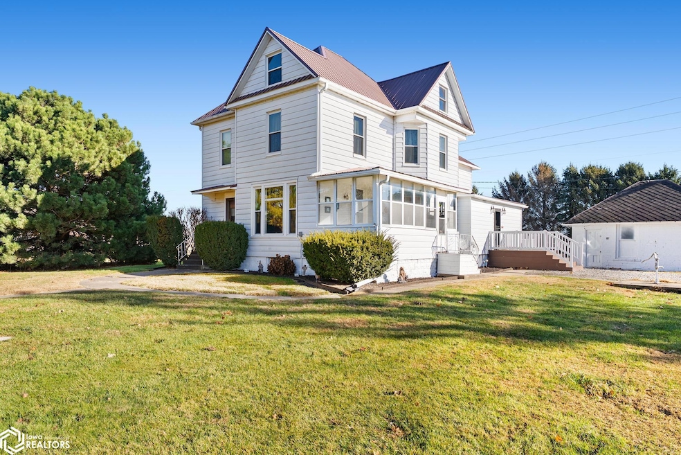 208 S Main St, Olds, IA 52647 - photo 1