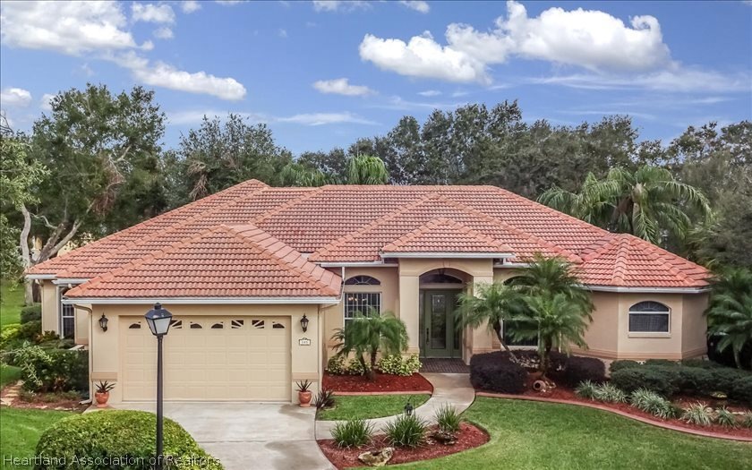 105 Huntley Oaks Ct, Lake Placid, FL 33852 - photo 1