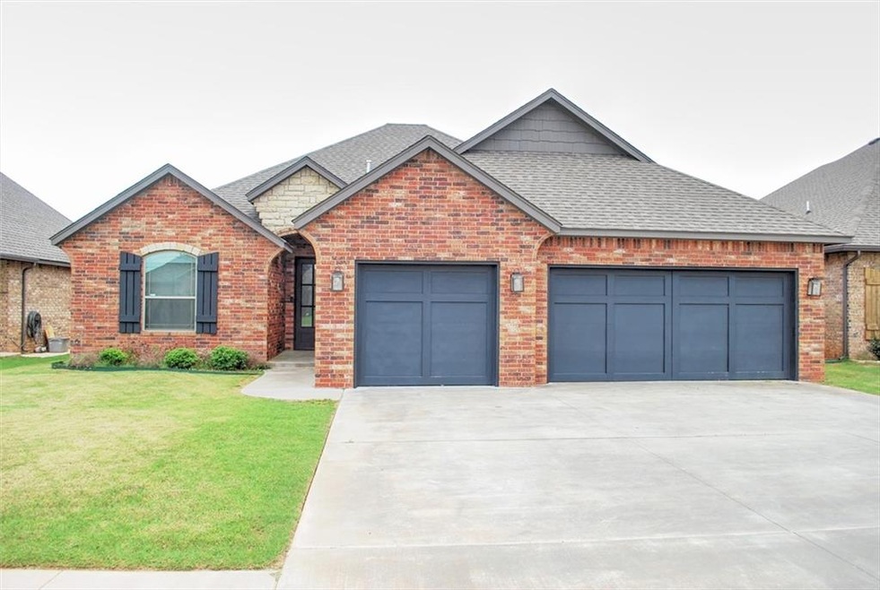 1912 NE 27th Terrace, Moore, OK 73160 - photo 1