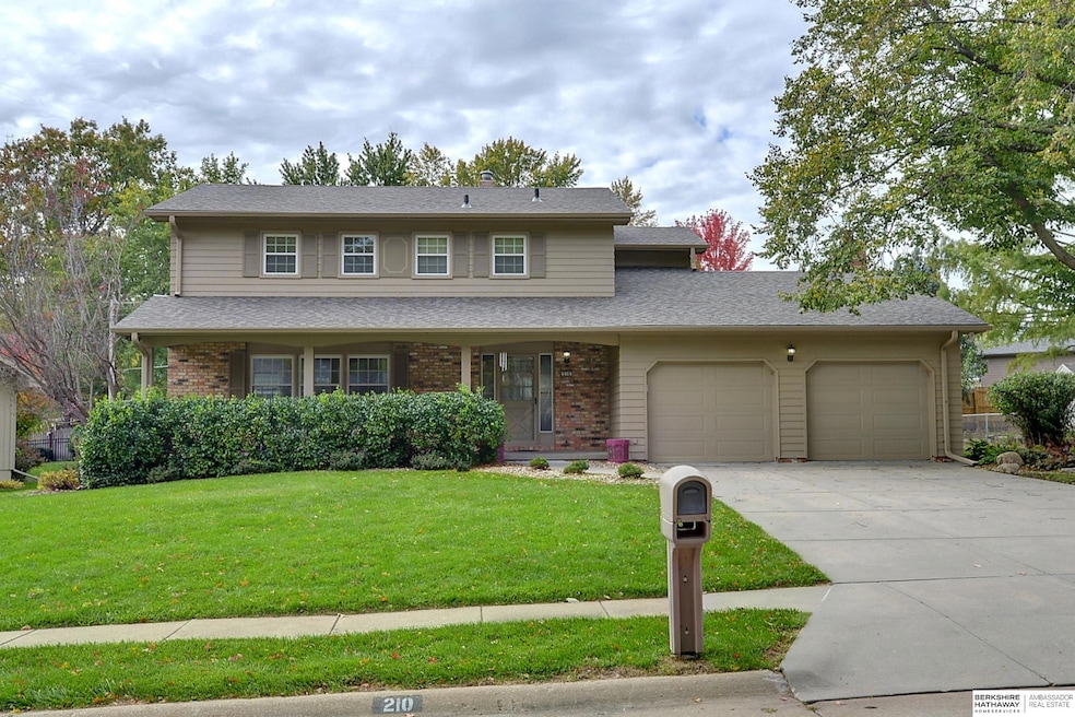 210 S 118th St, Omaha, NE 68154 - photo 1