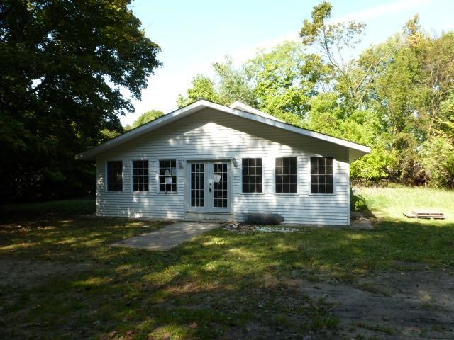 209 Walnut St, Marshall, MI 49068 - photo 1