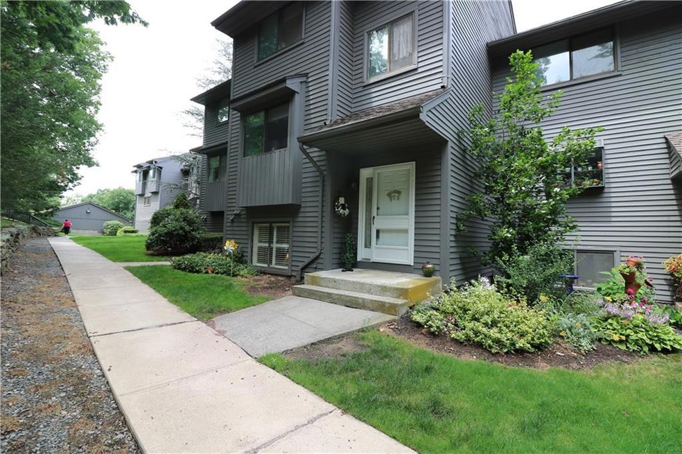 324 Conestoga Way unit 324, Glastonbury, CT 06033 - photo 1