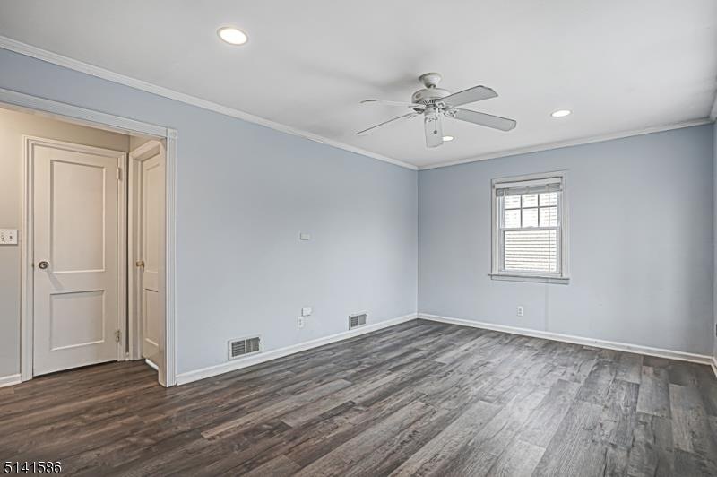 525 Howard Ave, Middlesex, NJ 08846 - photo 1