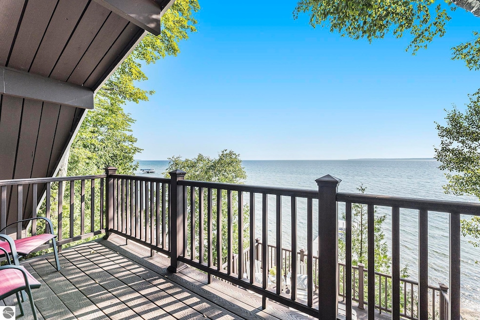 Sold $1,475,000 • Co-Listing Agent