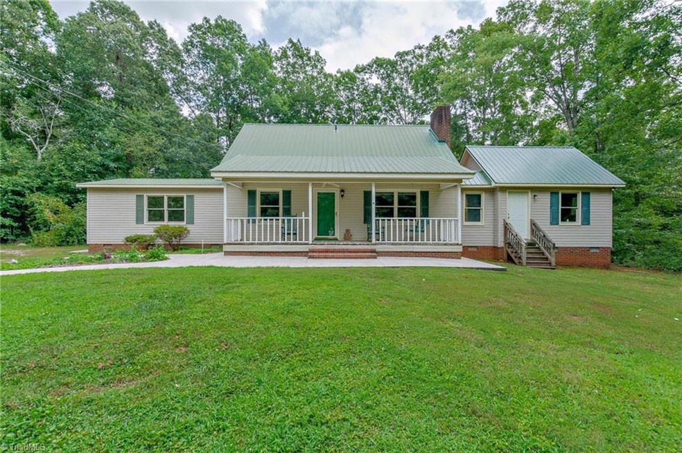 5557 Hunt Rd, Denton, NC 27239 - photo 1