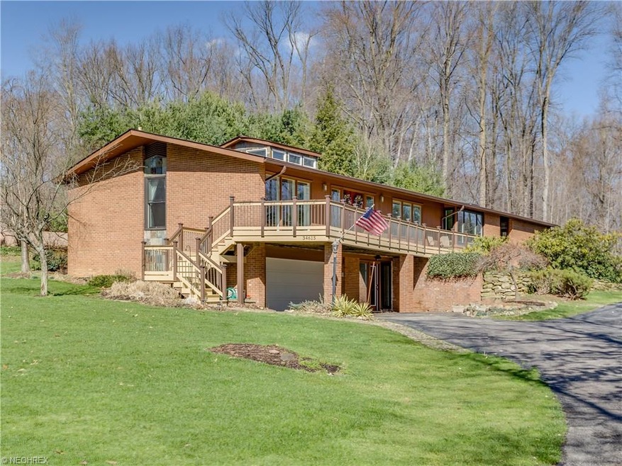 Pristine raised ranch in private lake community ne