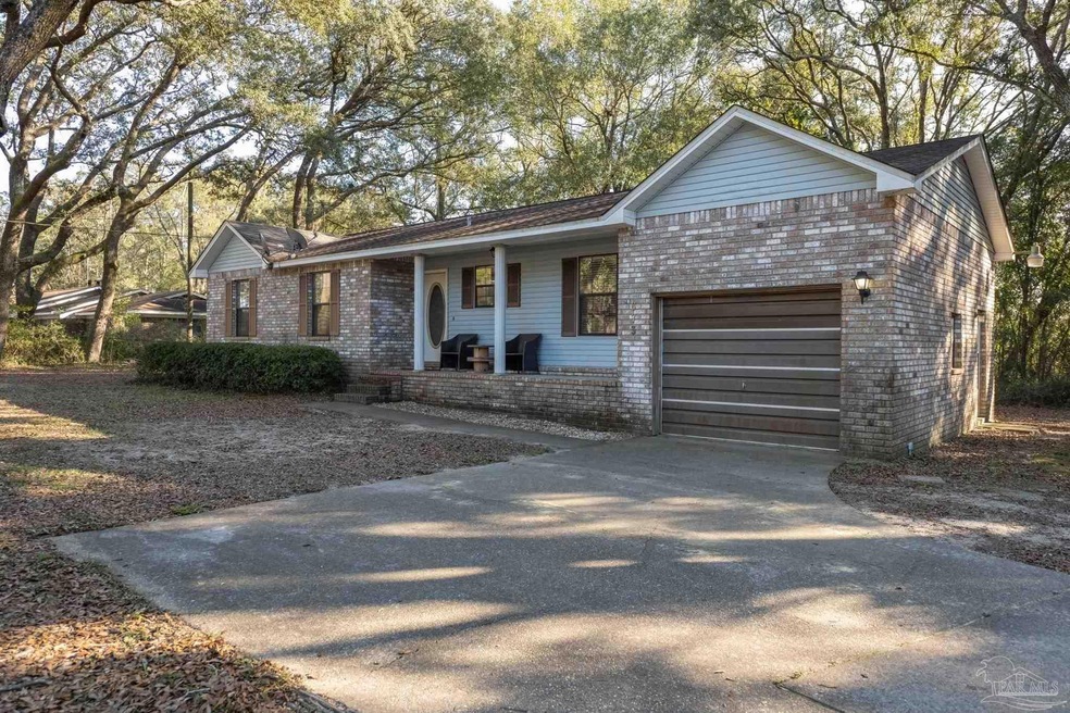 673 Bocage Rd, Cantonment, FL 32533 - photo 1