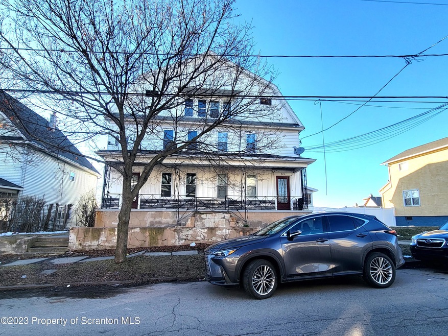 922 S Webster Ave, Scranton, PA 18505 - photo 1