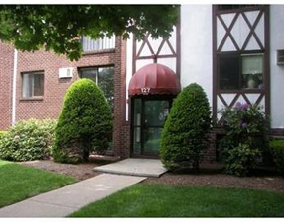 127 King St unit 110, Franklin, MA 02038 - photo 1