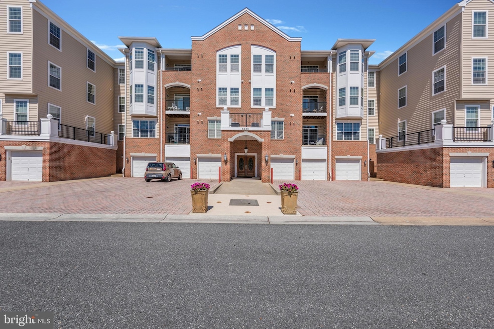 8600 Roaming Ridge Way unit 106, Odenton, MD 21113 - photo 1