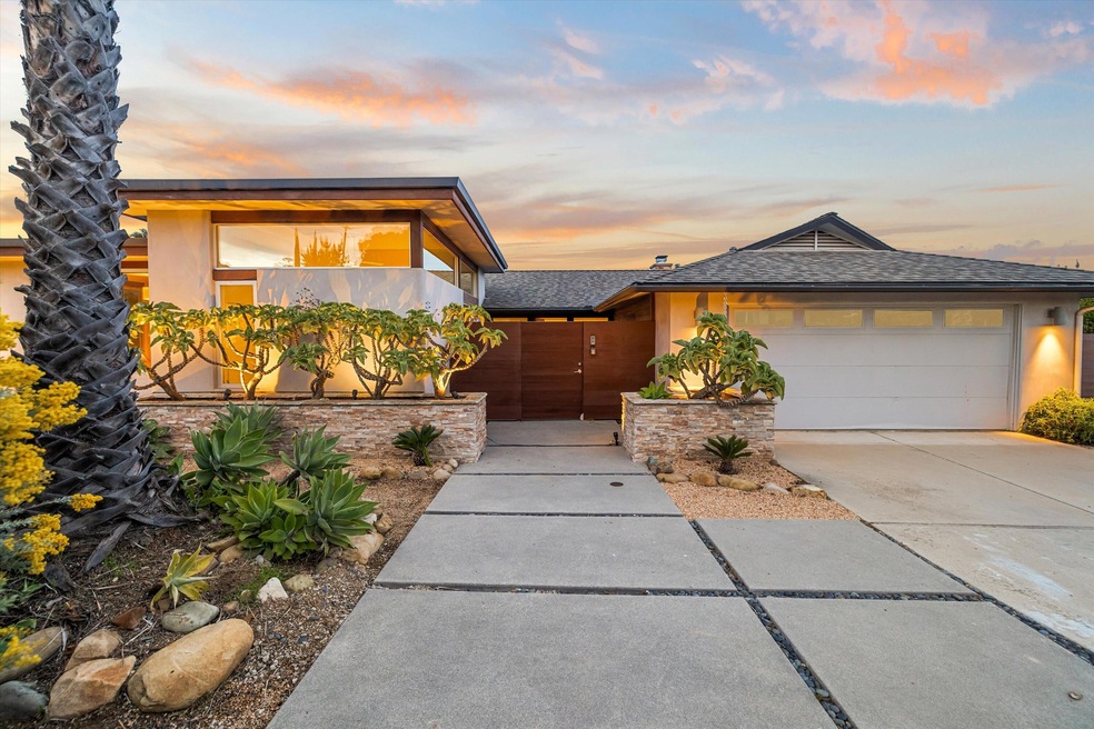 Sold $2,185,000 • Co-Listing Agent