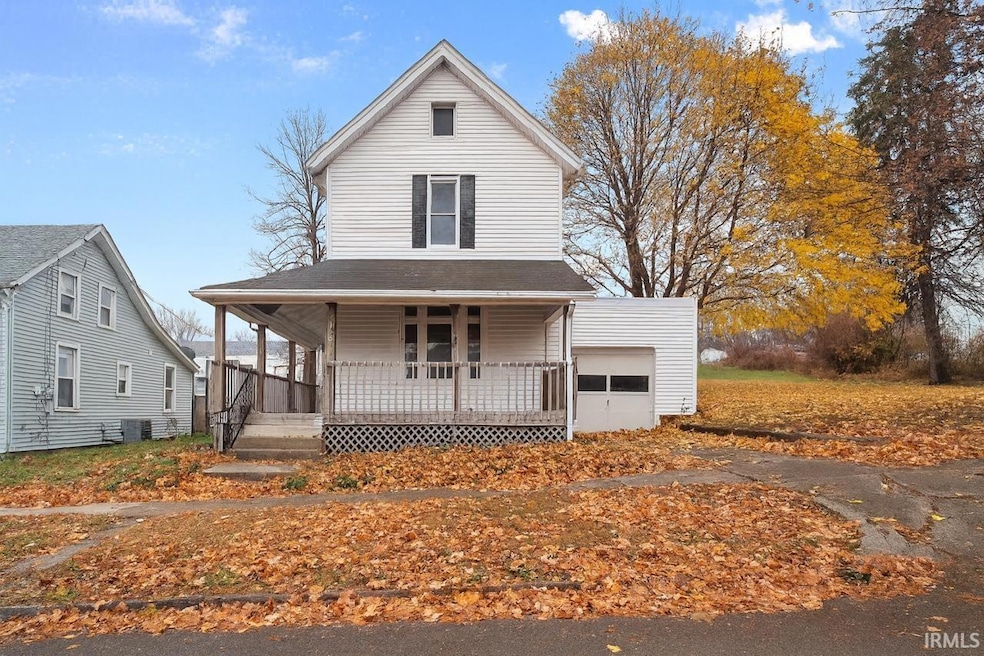 568 Buchanan St, Huntington, IN 46750 - photo 1