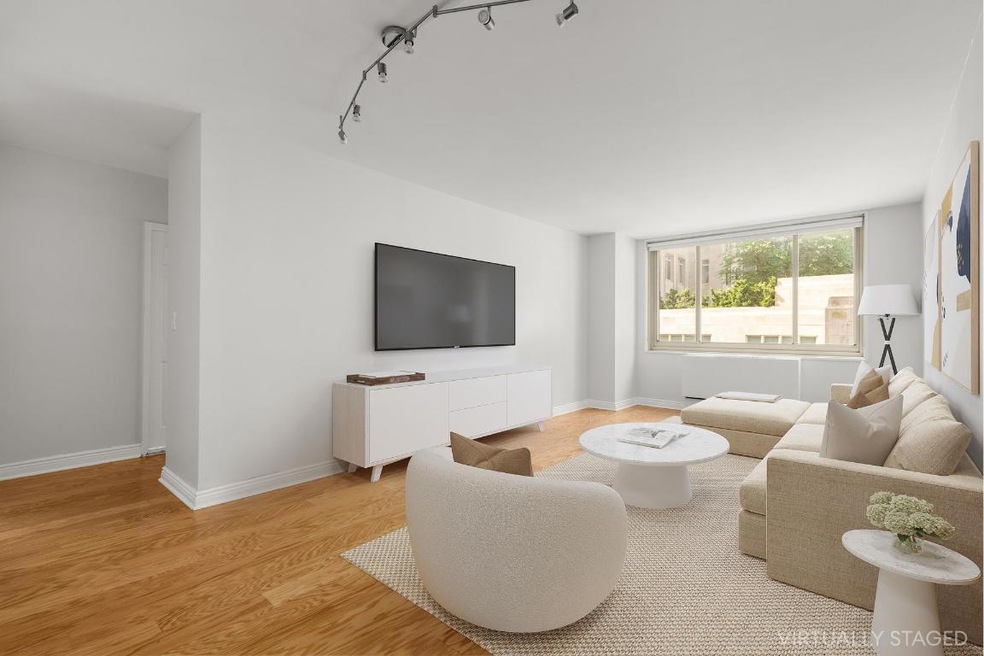 30 W 63rd St unit 8D, New York, NY 10023 - photo 1