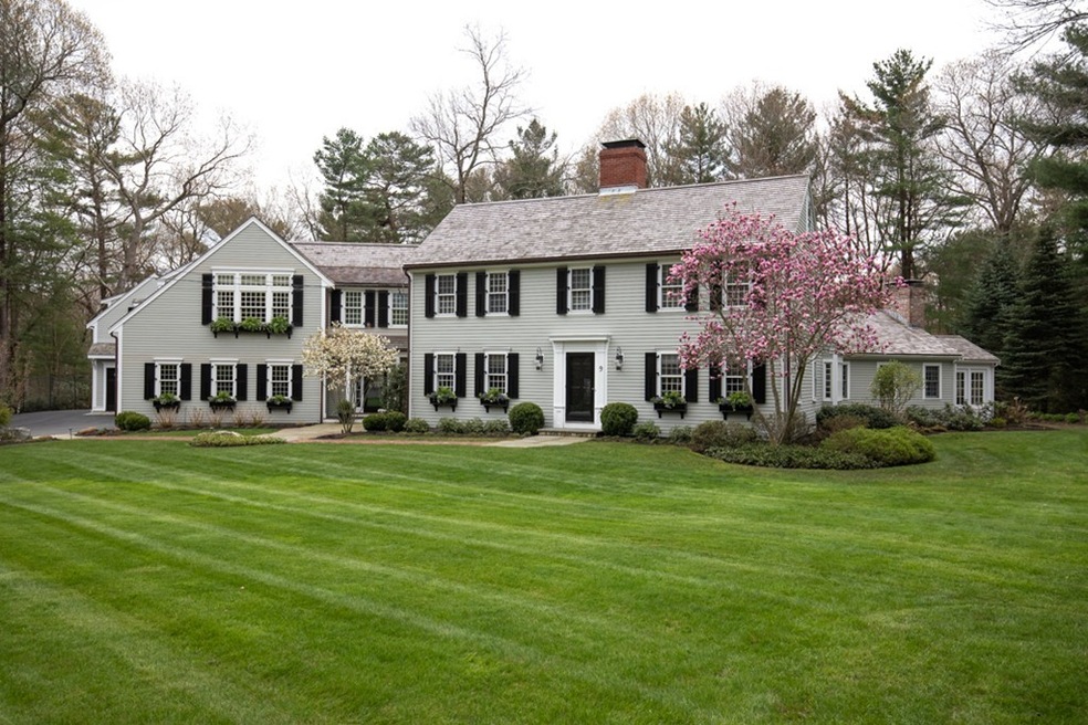 9 Bucket Mill Ln, Hingham, MA 02043 - photo 1