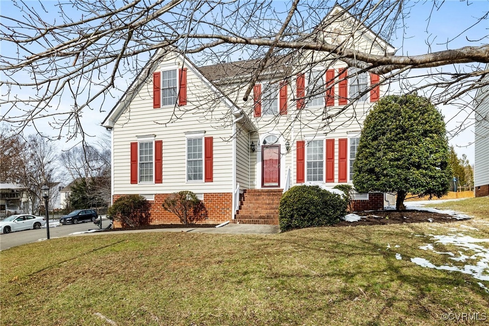 LARGE CORNER LOT