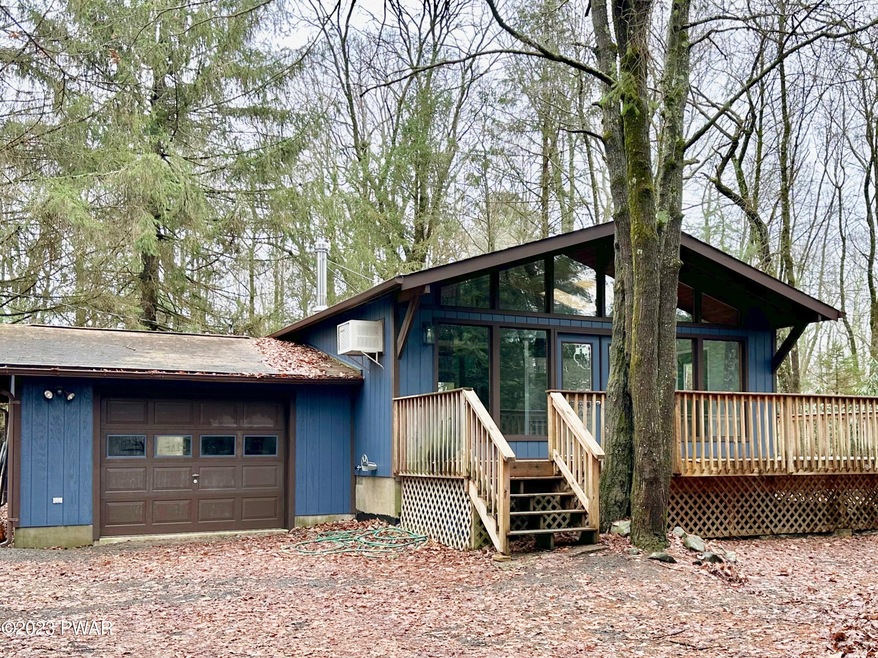 110 Shell Bark Dr, Milford, PA 18337 - photo 1