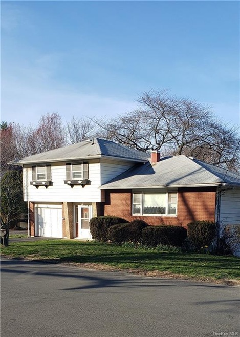 11 Hillside Ave, Haverstraw, NY 10927 - photo 1