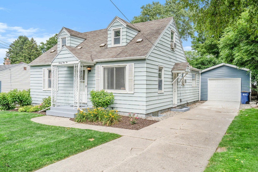 2110 Dawson Ave NE, Grand Rapids, MI 49505 - photo 1