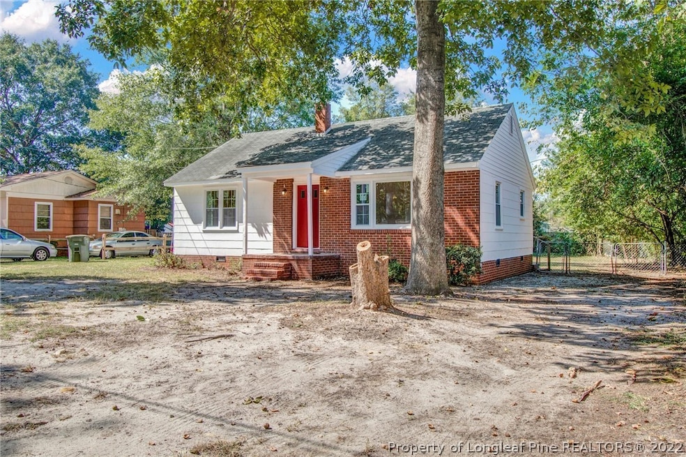 402 Rodie Ave, Fayetteville, NC 28304 - photo 1