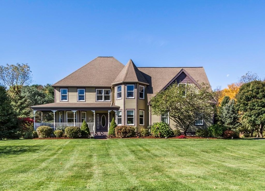 6 Foxwood Ln, Northborough, MA 01532 - photo 1