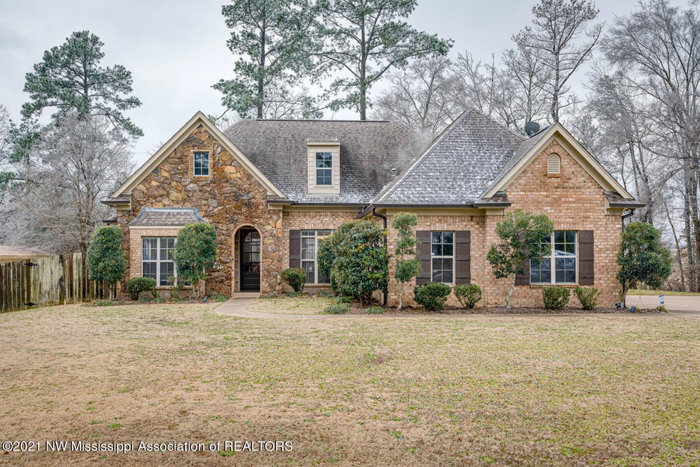 213838-1-snapsold-screen-14897-fairview-