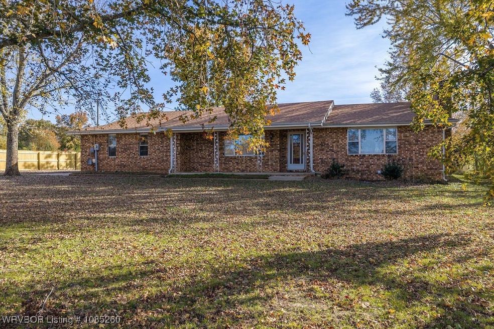 1411 Nixon Rd, Lavaca, AR 72941 - photo 1