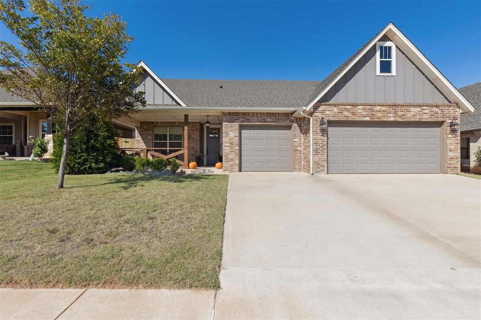 11217 SW 30th St, Yukon, OK 73099 - photo 1