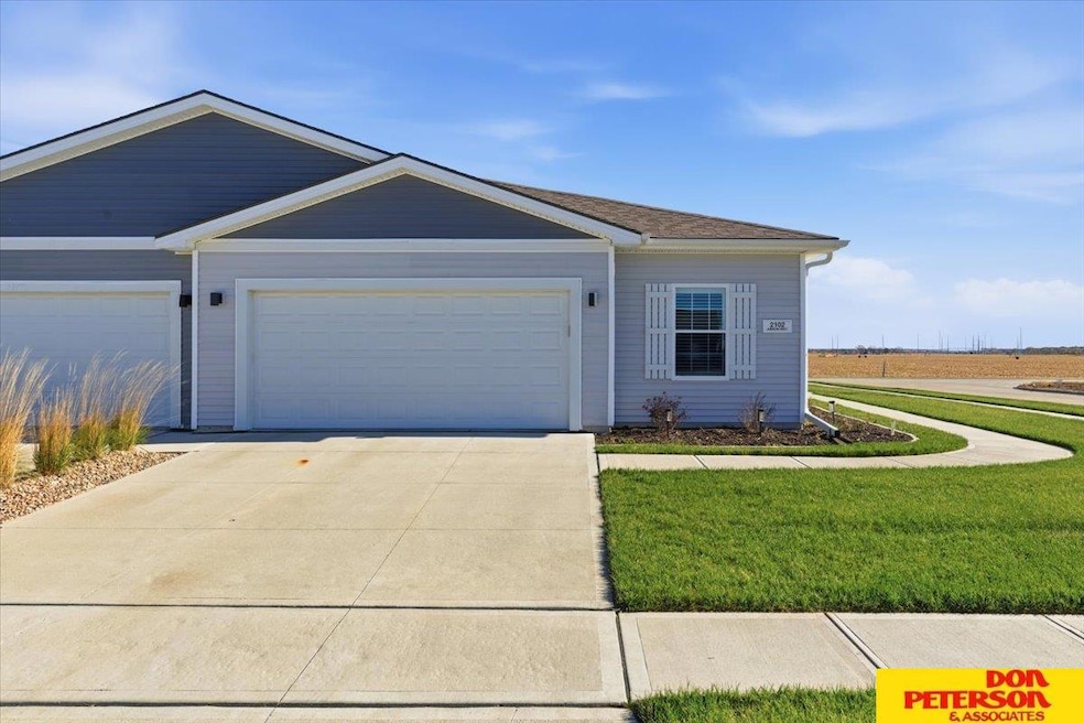 2102 N Aaron Way, Fremont, NE 68025 - photo 1
