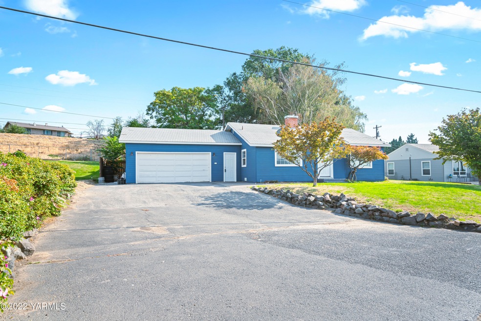 4315 Maple Ct